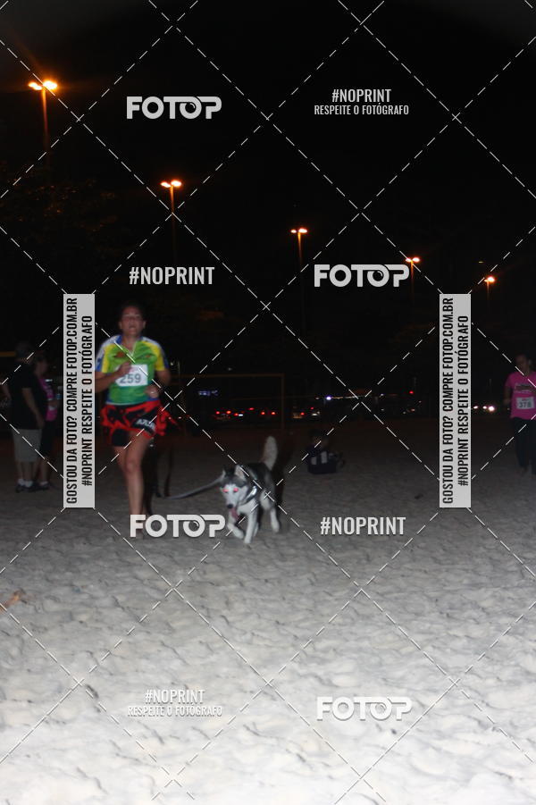 Buy your photos of the eventNIGHT RUN ICARA� BEACH - 6� EDI��O - NITER�I RJ on Fotop