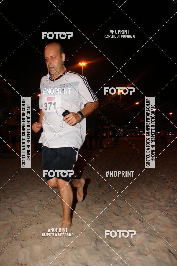 Buy your photos of the eventNIGHT RUN ICARA� BEACH - 6� EDI��O - NITER�I RJ on Fotop