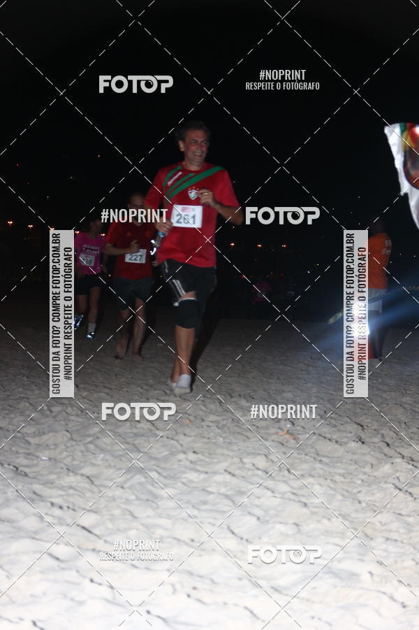 Buy your photos of the eventNIGHT RUN ICARA� BEACH - 6� EDI��O - NITER�I RJ on Fotop