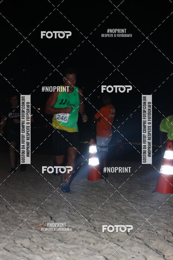 Buy your photos of the eventNIGHT RUN ICARA� BEACH - 6� EDI��O - NITER�I RJ on Fotop
