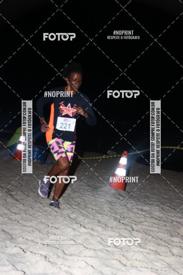 Buy your photos of the eventNIGHT RUN ICARA� BEACH - 6� EDI��O - NITER�I RJ on Fotop