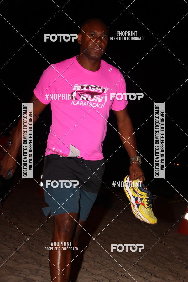 Buy your photos of the eventNIGHT RUN ICARA� BEACH - 6� EDI��O - NITER�I RJ on Fotop