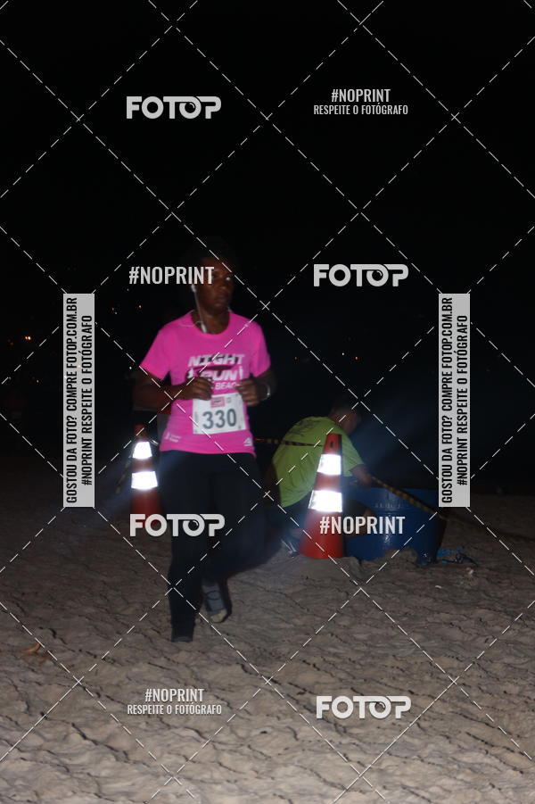 Buy your photos of the eventNIGHT RUN ICARA� BEACH - 6� EDI��O - NITER�I RJ on Fotop