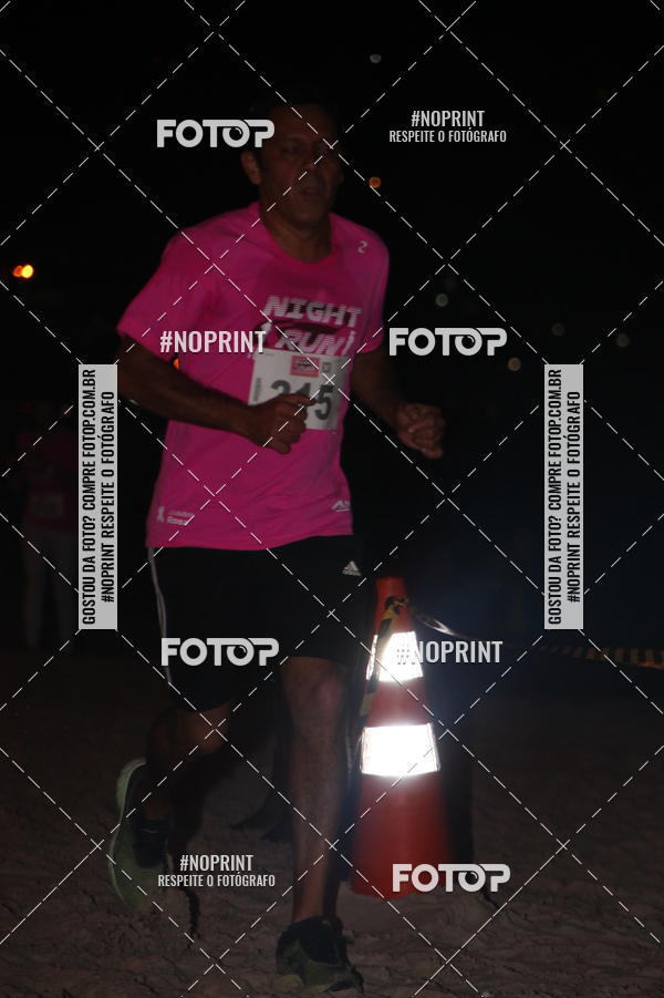 Buy your photos of the eventNIGHT RUN ICARA� BEACH - 6� EDI��O - NITER�I RJ on Fotop