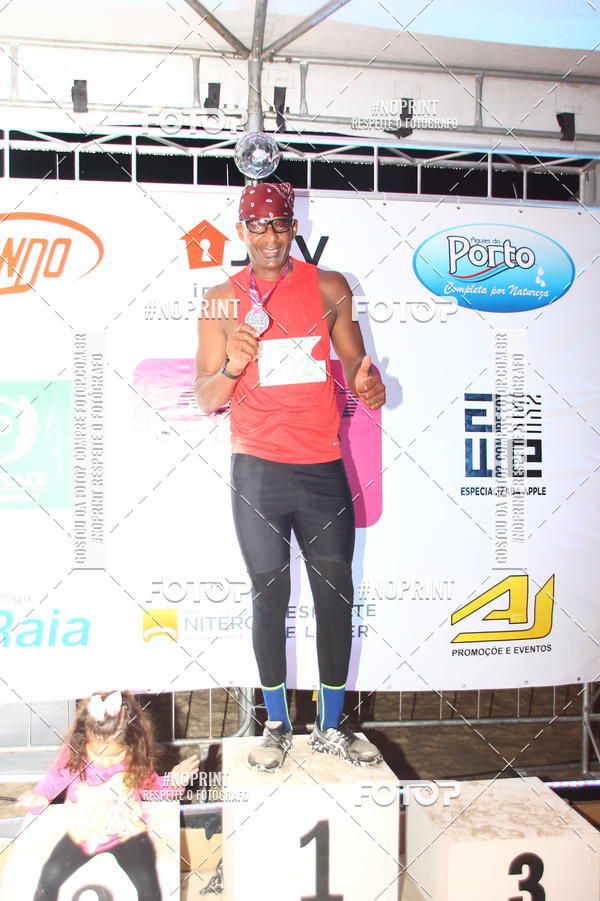 Buy your photos of the eventNIGHT RUN ICARA� BEACH - 6� EDI��O - NITER�I RJ on Fotop