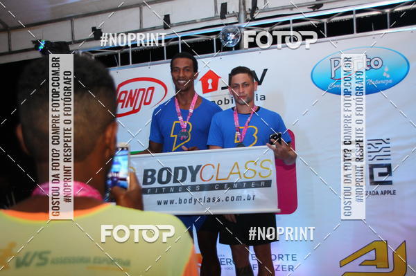 Buy your photos of the eventNIGHT RUN ICARA� BEACH - 6� EDI��O - NITER�I RJ on Fotop