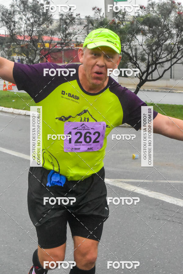 Buy your photos of the event 3 CORRIDA 23 BPM/I VALE HISTRICO on Fotop
