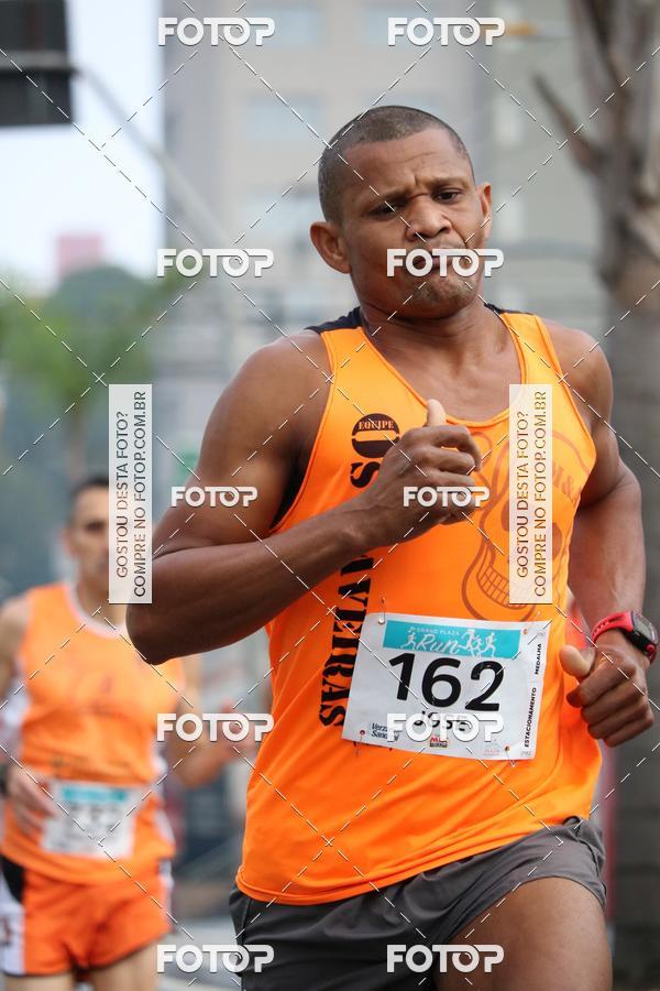 Buy your photos of the eventCorrida Grand Plaza Shopping Santo Andr on Fotop