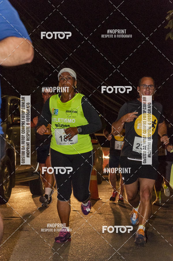 Buy your photos of the eventCIRCUITO NIGHT RUN LAGOS - ETAPA BZIOS 2018 on Fotop