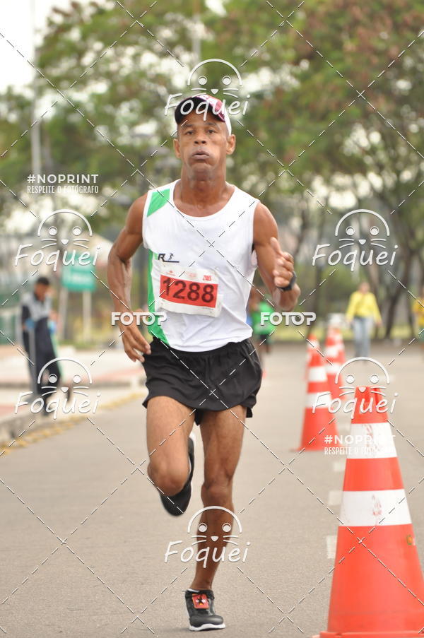 Buy your photos of the eventSantander Track&Field  Run Series - Shopping Vitria on Fotop