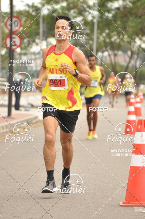 Buy your photos of the eventSantander Track&Field  Run Series - Shopping Vitria on Fotop