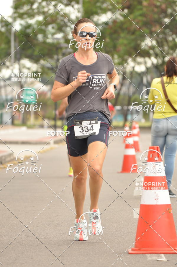 Buy your photos of the eventSantander Track&Field  Run Series - Shopping Vitria on Fotop