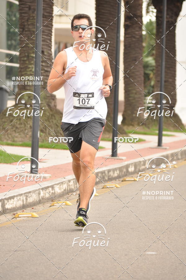 Buy your photos of the eventSantander Track&Field  Run Series - Shopping Vitria on Fotop