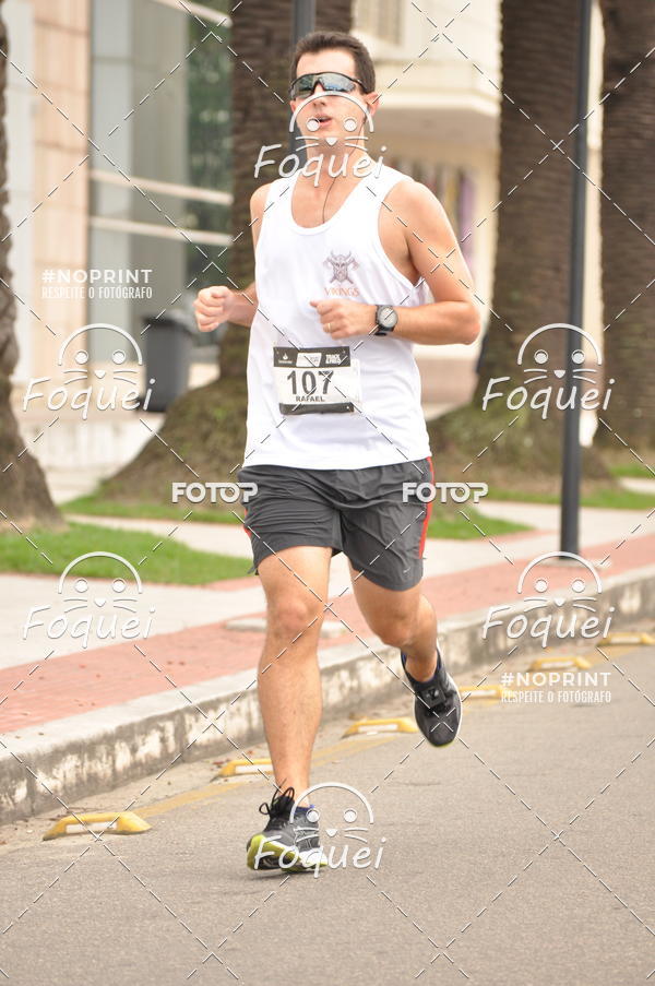 Buy your photos of the eventSantander Track&Field  Run Series - Shopping Vitria on Fotop