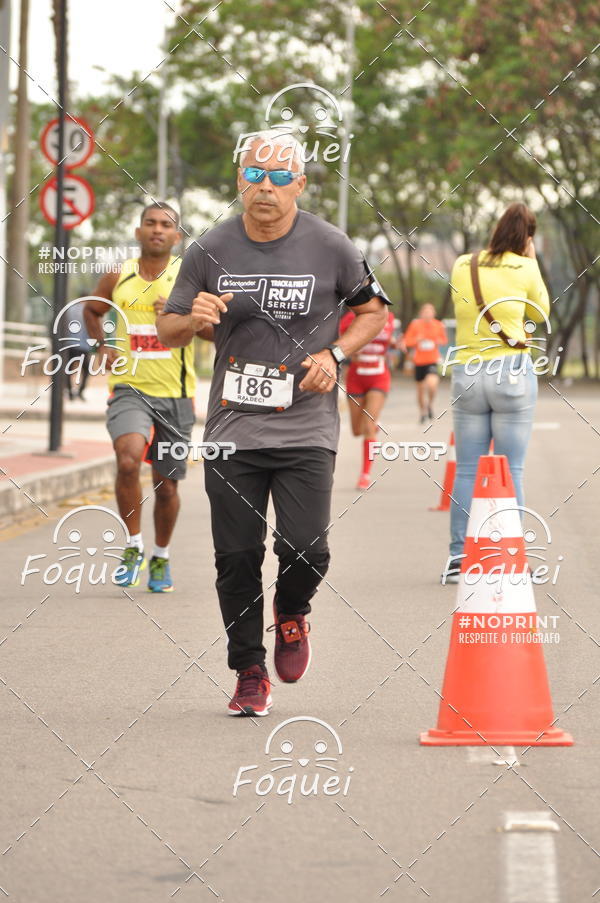 Buy your photos of the eventSantander Track&Field  Run Series - Shopping Vitria on Fotop