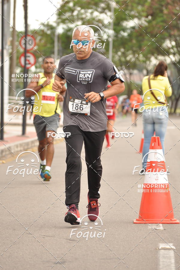 Buy your photos of the eventSantander Track&Field  Run Series - Shopping Vitria on Fotop