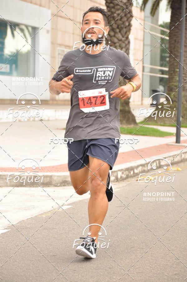 Buy your photos of the eventSantander Track&Field  Run Series - Shopping Vitria on Fotop