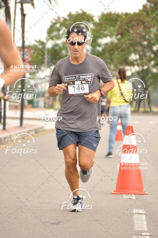 Buy your photos of the eventSantander Track&Field  Run Series - Shopping Vitria on Fotop
