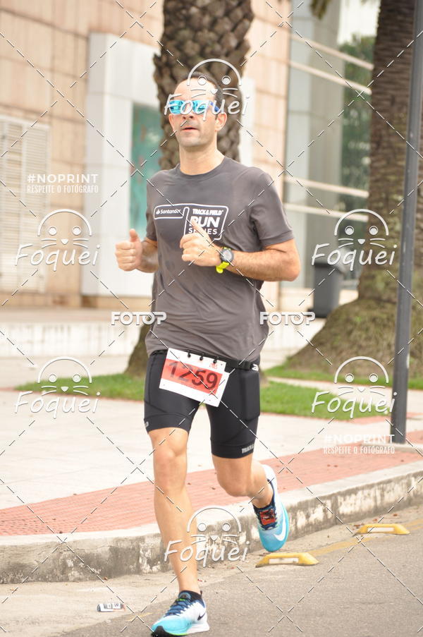 Buy your photos of the eventSantander Track&Field  Run Series - Shopping Vitria on Fotop
