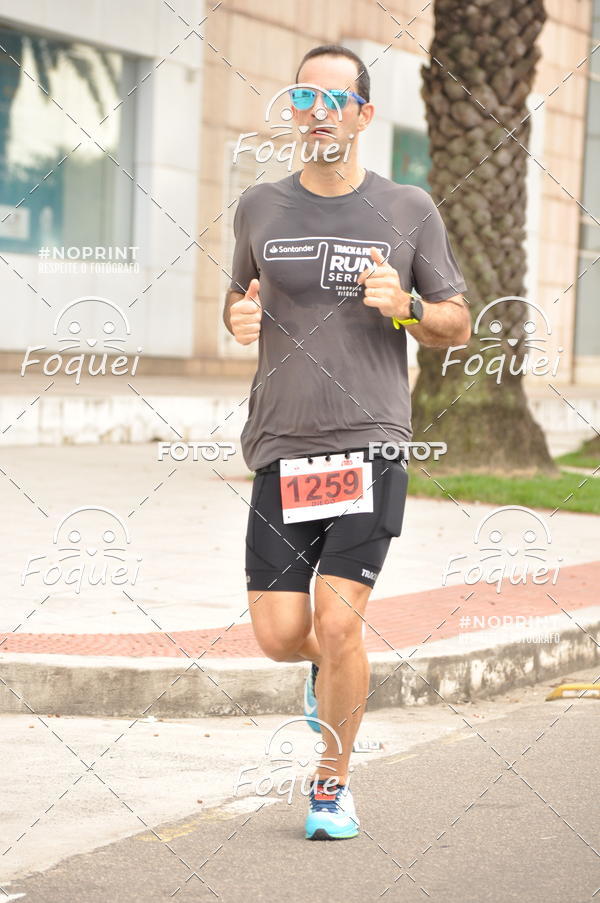 Buy your photos of the eventSantander Track&Field  Run Series - Shopping Vitria on Fotop