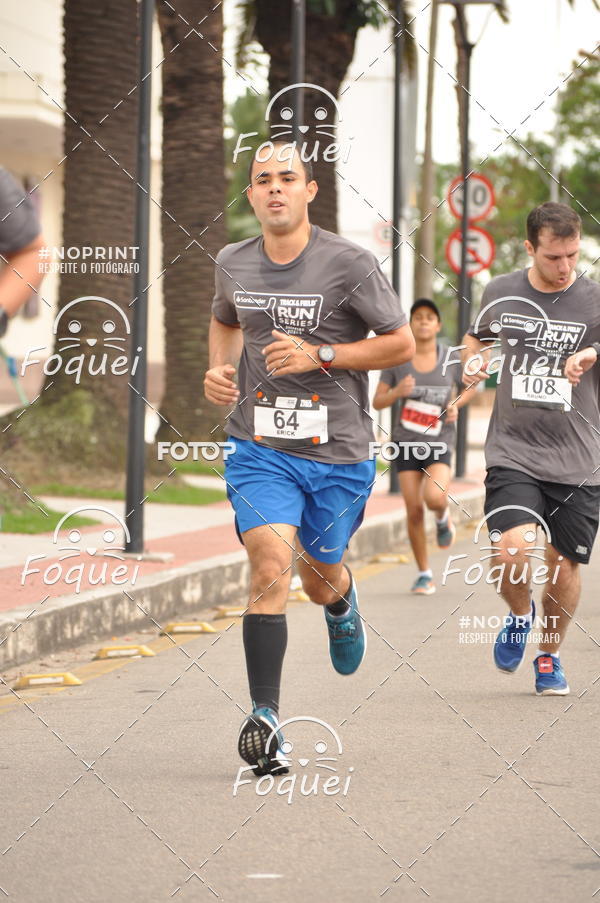 Buy your photos of the eventSantander Track&Field  Run Series - Shopping Vitria on Fotop