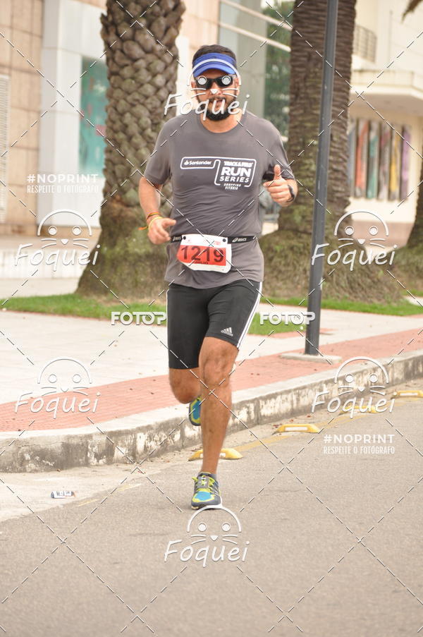Buy your photos of the eventSantander Track&Field  Run Series - Shopping Vitria on Fotop