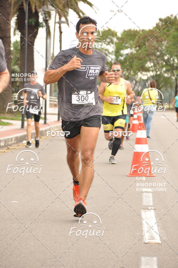 Buy your photos of the eventSantander Track&Field  Run Series - Shopping Vitria on Fotop
