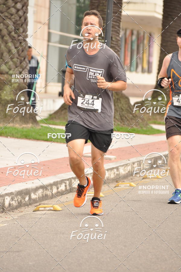 Buy your photos of the eventSantander Track&Field  Run Series - Shopping Vitria on Fotop