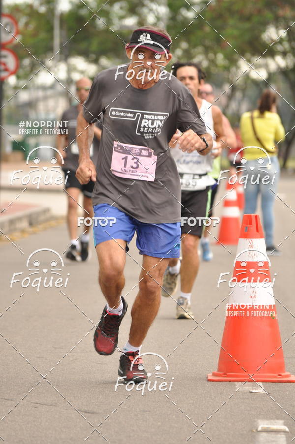 Buy your photos of the eventSantander Track&Field  Run Series - Shopping Vitria on Fotop