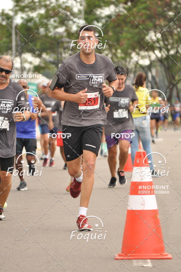 Buy your photos of the eventSantander Track&Field  Run Series - Shopping Vitria on Fotop