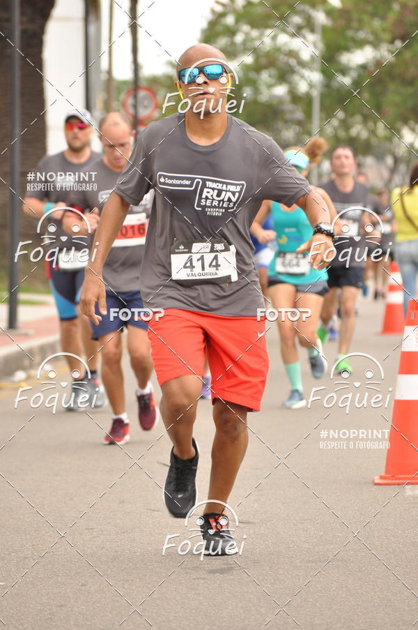 Buy your photos of the eventSantander Track&Field  Run Series - Shopping Vitria on Fotop