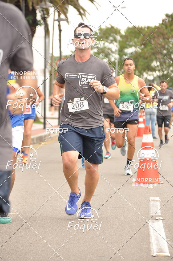 Buy your photos of the eventSantander Track&Field  Run Series - Shopping Vitria on Fotop