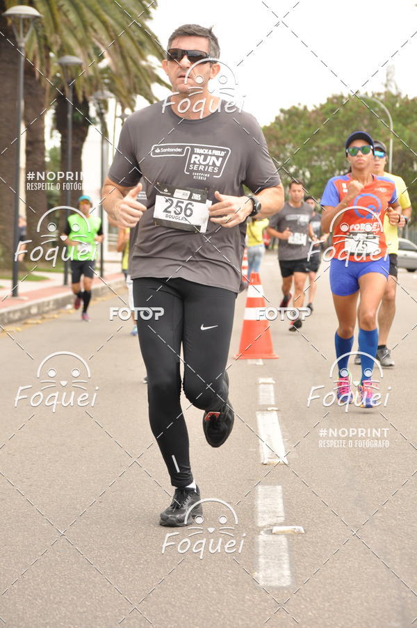 Buy your photos of the eventSantander Track&Field  Run Series - Shopping Vitria on Fotop