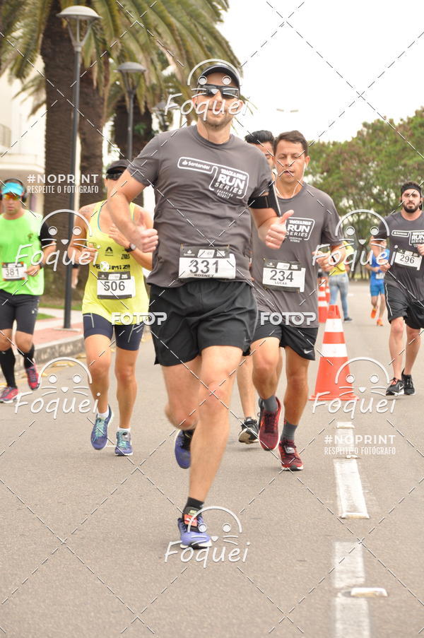 Buy your photos of the eventSantander Track&Field  Run Series - Shopping Vitria on Fotop