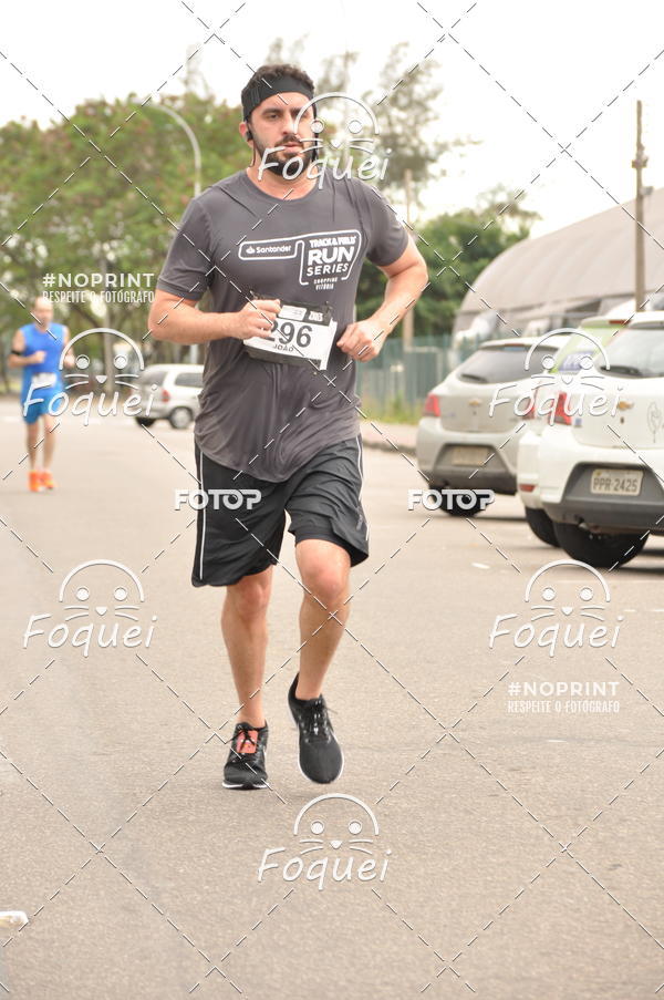 Buy your photos of the eventSantander Track&Field  Run Series - Shopping Vitria on Fotop