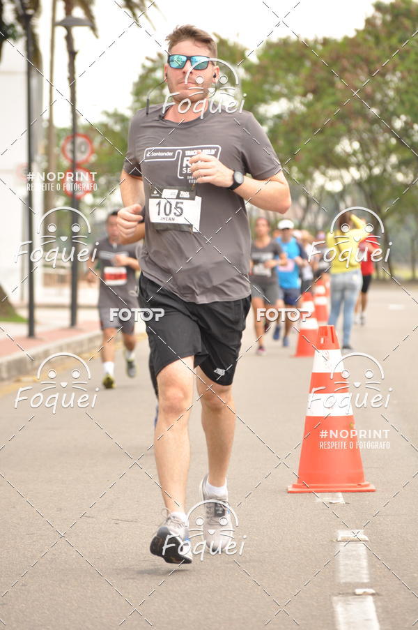 Buy your photos of the eventSantander Track&Field  Run Series - Shopping Vitria on Fotop