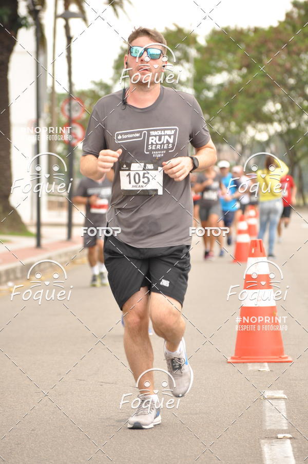 Buy your photos of the eventSantander Track&Field  Run Series - Shopping Vitria on Fotop