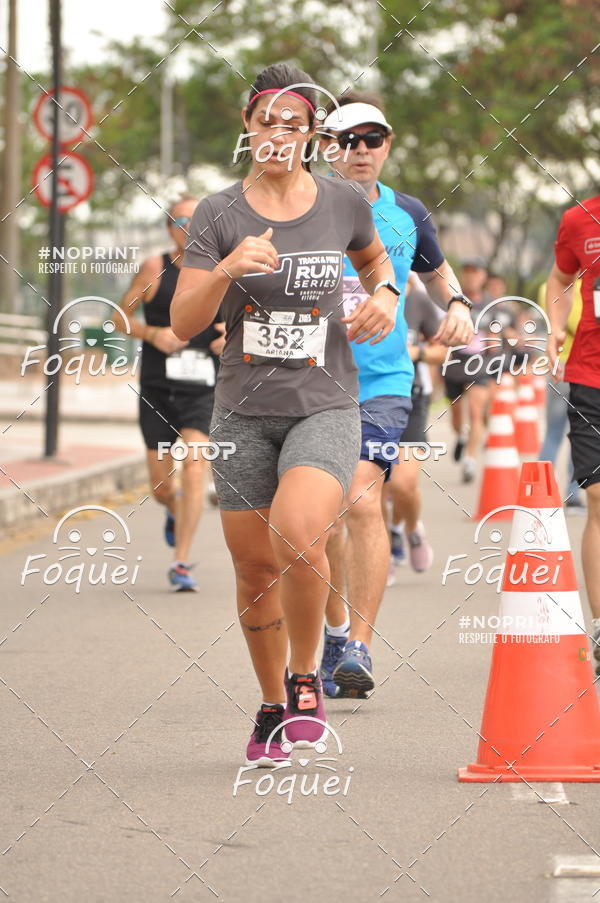 Buy your photos of the eventSantander Track&Field  Run Series - Shopping Vitria on Fotop