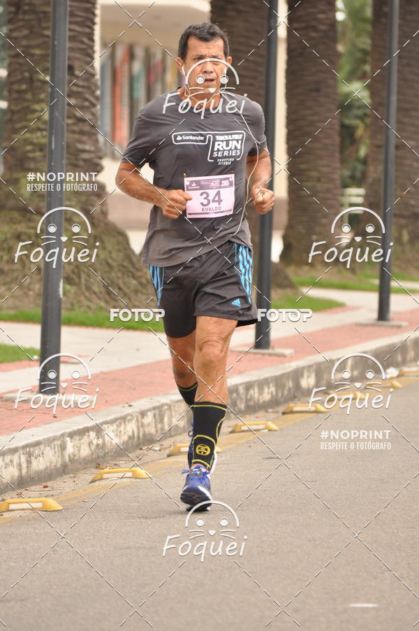 Buy your photos of the eventSantander Track&Field  Run Series - Shopping Vitria on Fotop