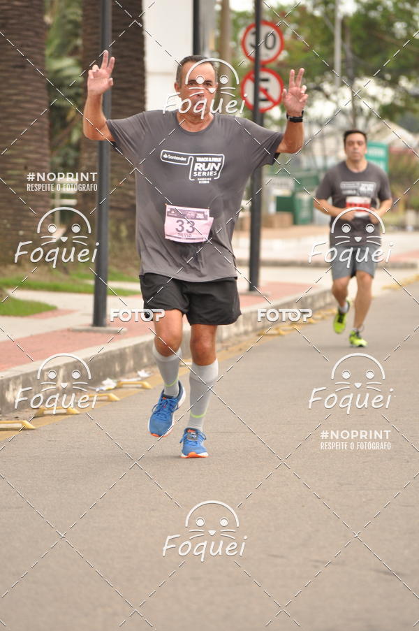 Buy your photos of the eventSantander Track&Field  Run Series - Shopping Vitria on Fotop