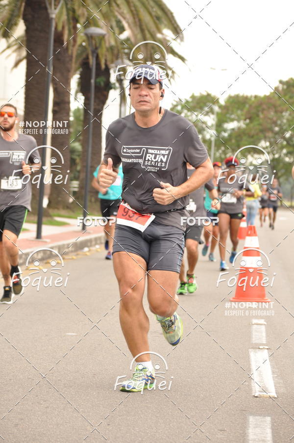 Buy your photos of the eventSantander Track&Field  Run Series - Shopping Vitria on Fotop