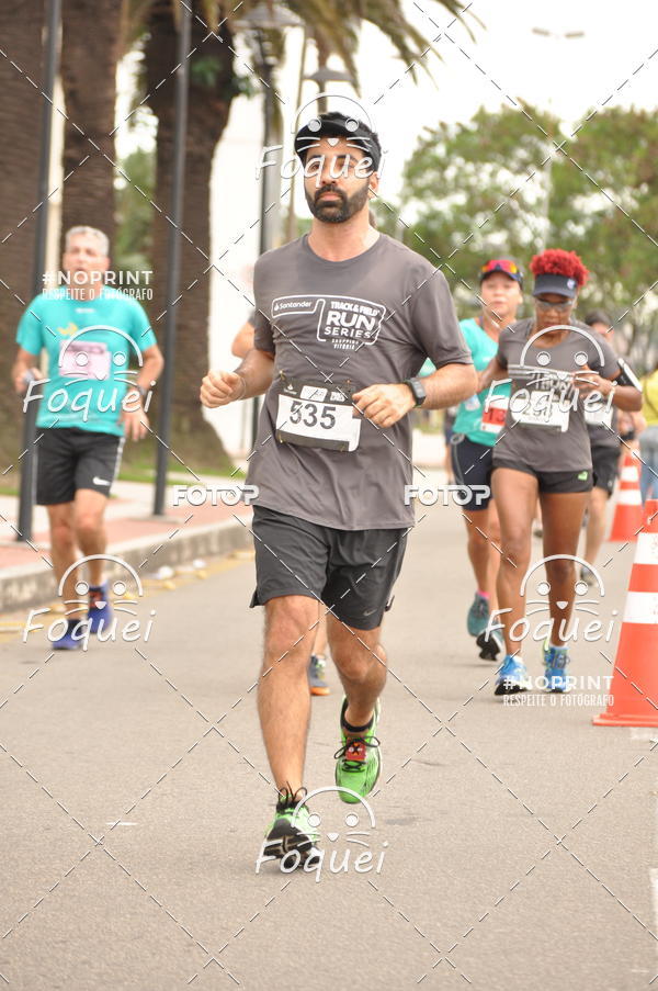 Buy your photos of the eventSantander Track&Field  Run Series - Shopping Vitria on Fotop