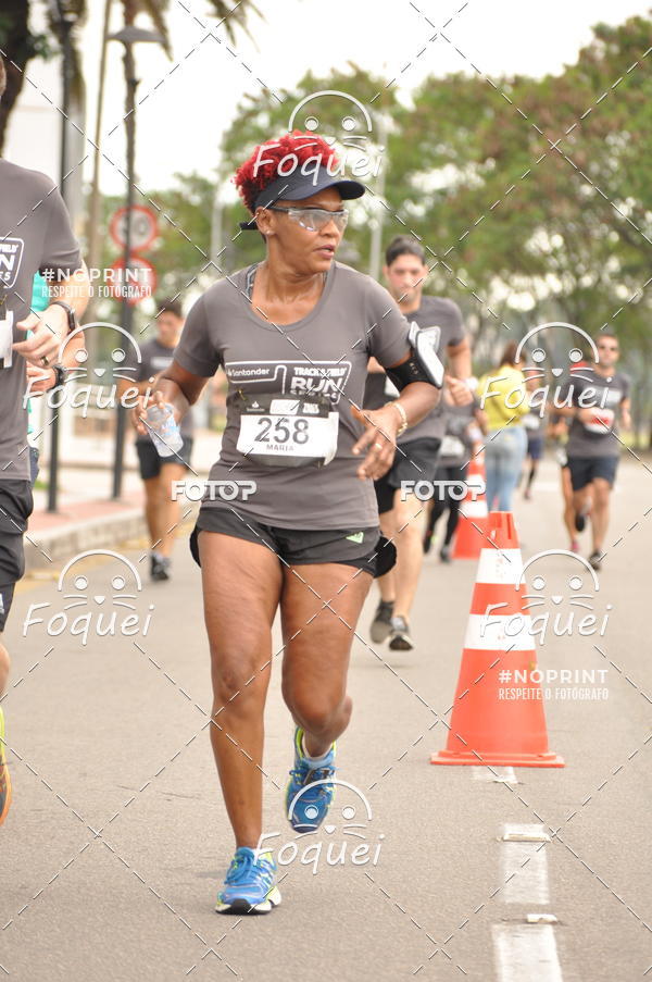 Buy your photos of the eventSantander Track&Field  Run Series - Shopping Vitria on Fotop