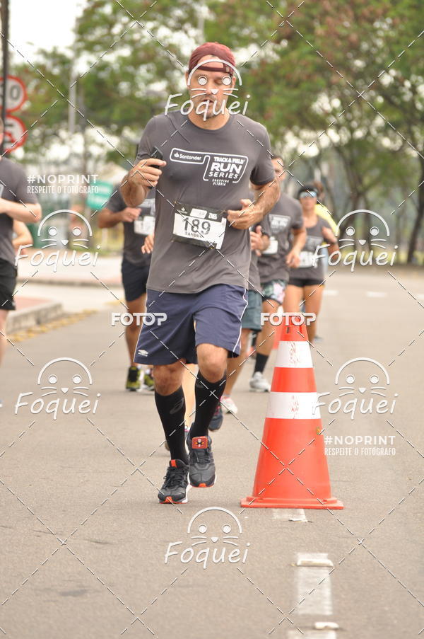 Buy your photos of the eventSantander Track&Field  Run Series - Shopping Vitria on Fotop