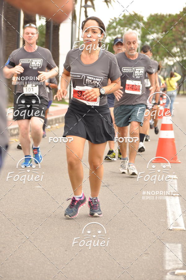 Buy your photos of the eventSantander Track&Field  Run Series - Shopping Vitria on Fotop