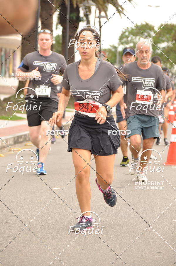 Buy your photos of the eventSantander Track&Field  Run Series - Shopping Vitria on Fotop