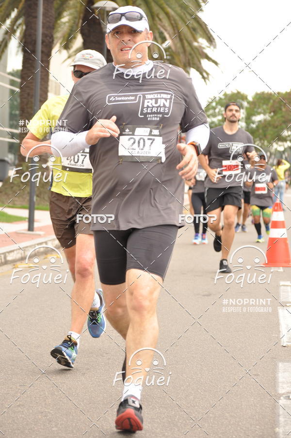 Buy your photos of the eventSantander Track&Field  Run Series - Shopping Vitria on Fotop