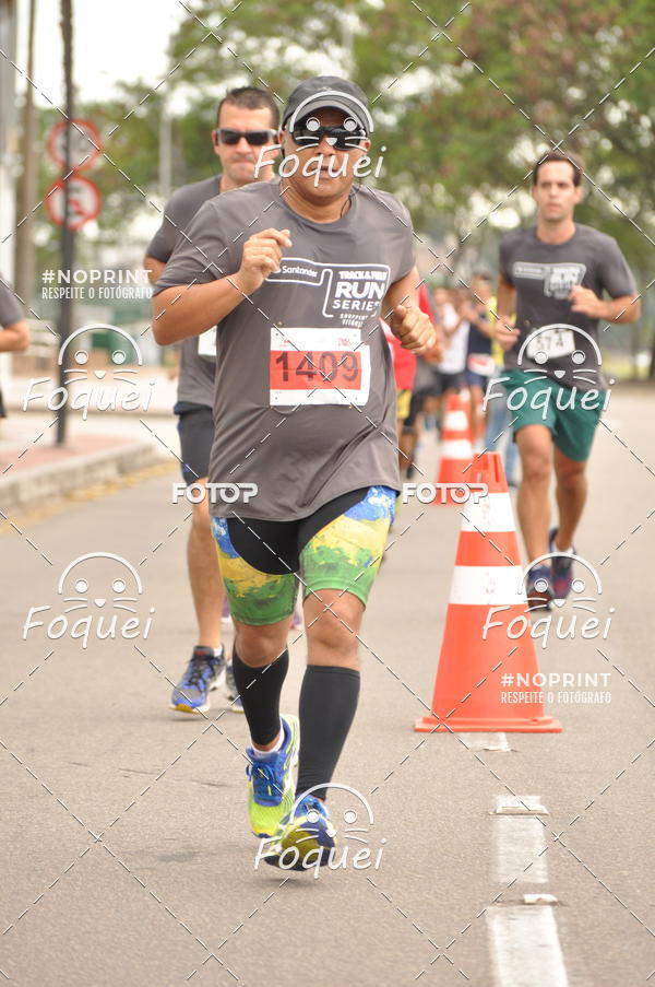 Buy your photos of the eventSantander Track&Field  Run Series - Shopping Vitria on Fotop