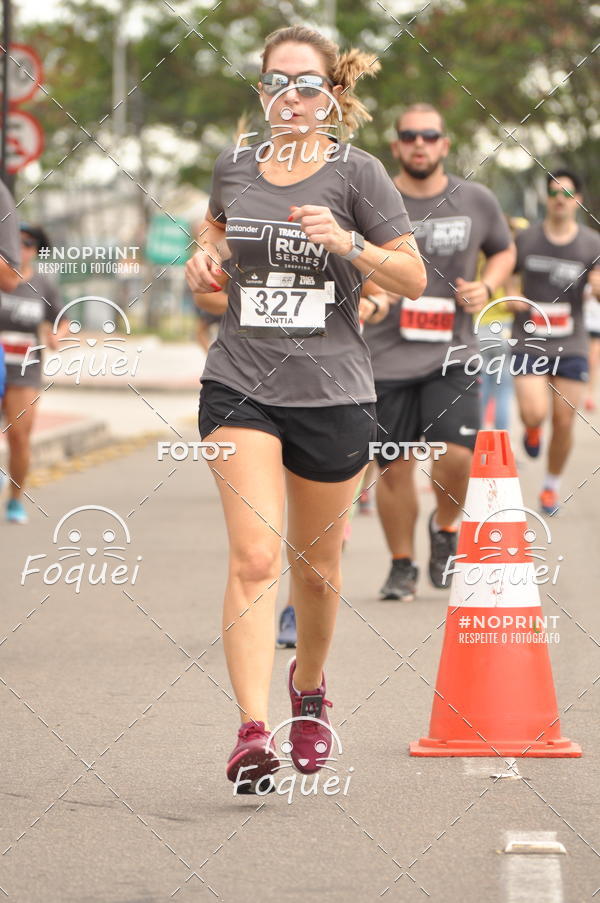 Buy your photos of the eventSantander Track&Field  Run Series - Shopping Vitria on Fotop