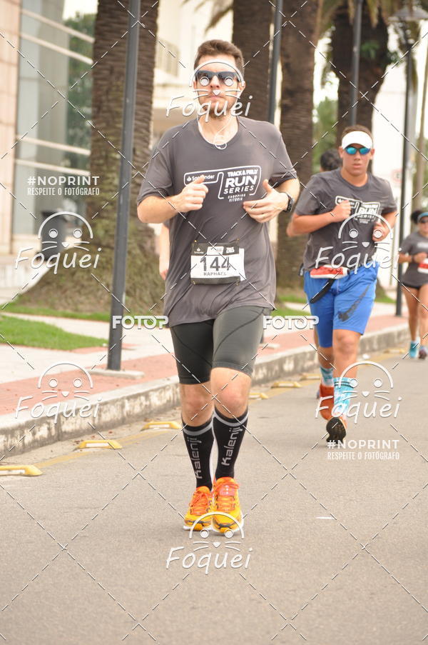 Buy your photos of the eventSantander Track&Field  Run Series - Shopping Vitria on Fotop